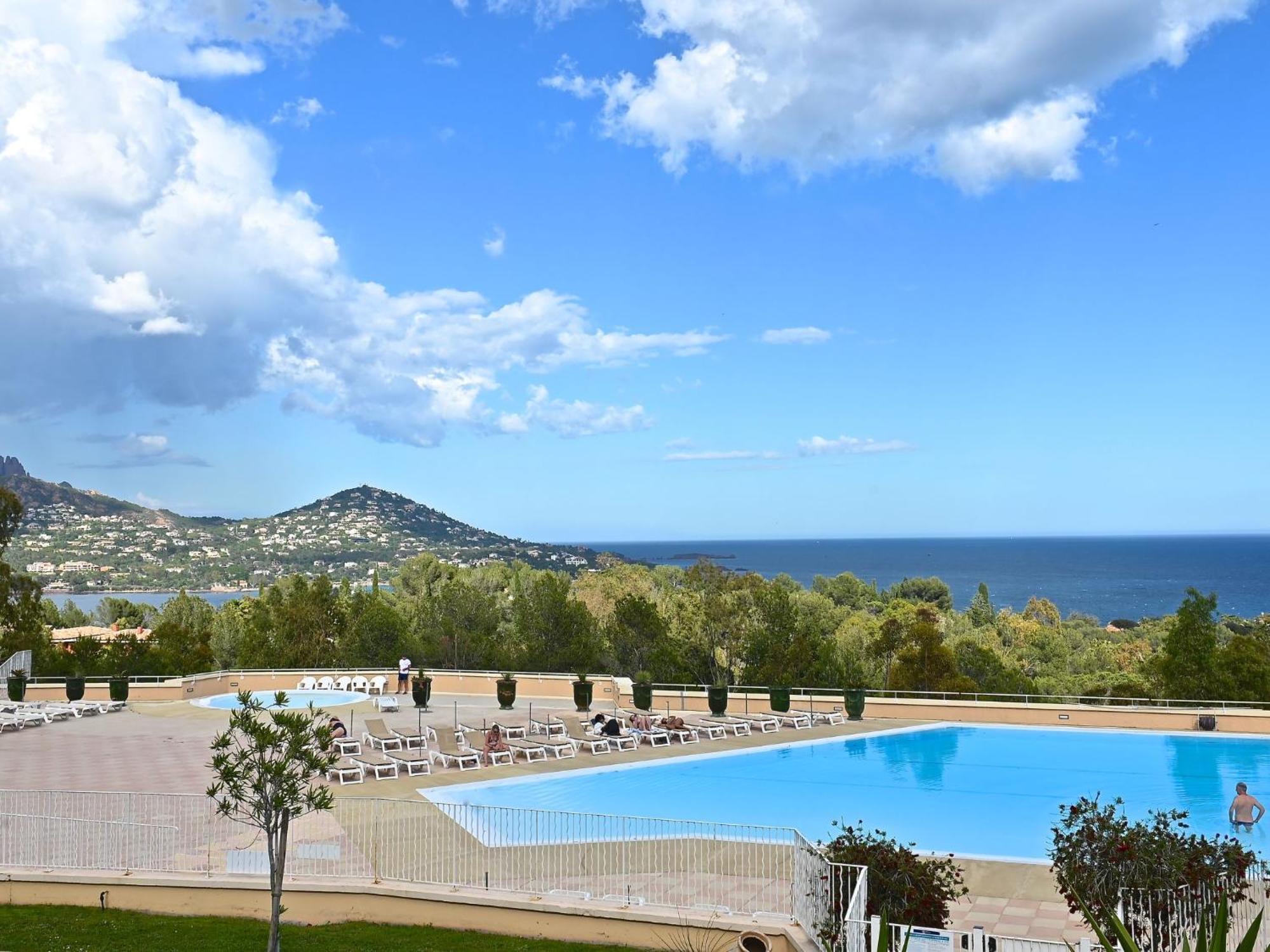 Apartment Village Cap Esterel - Le Village-14 By Interhome Saint-Raphaël Exterior foto