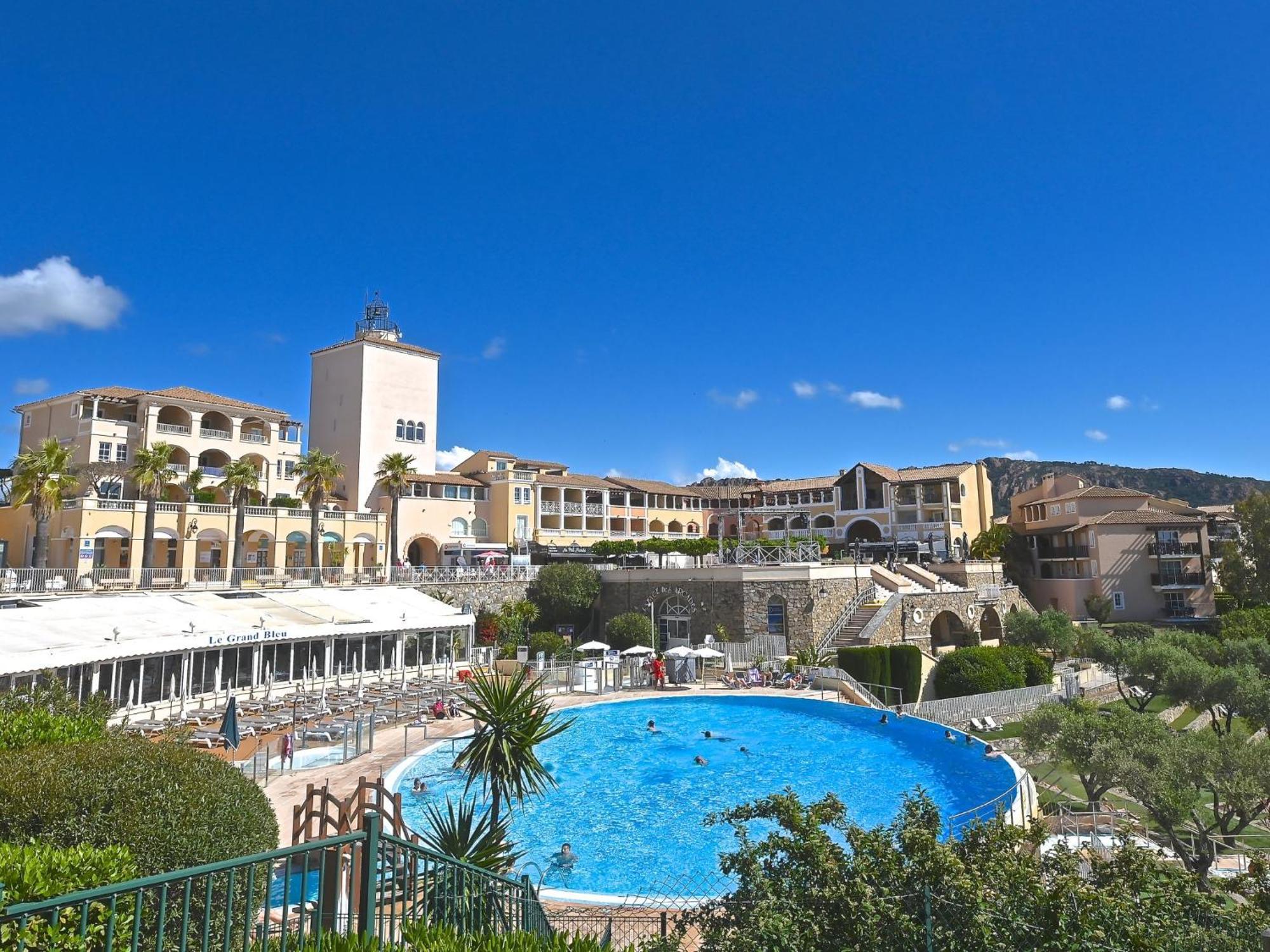 Apartment Village Cap Esterel - Le Village-14 By Interhome Saint-Raphaël Exterior foto